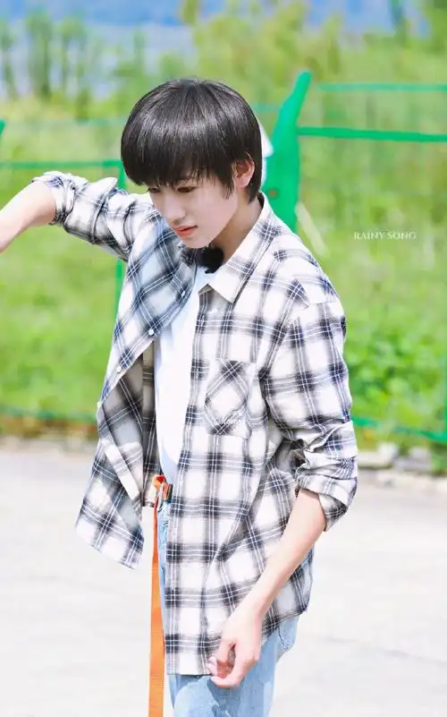 宋亚轩 二十撷彩行舟漫海