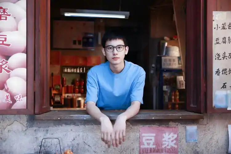 胡先煦《大考》壁纸来了#大考#胡先煦#壁纸#电视剧#热播电视剧