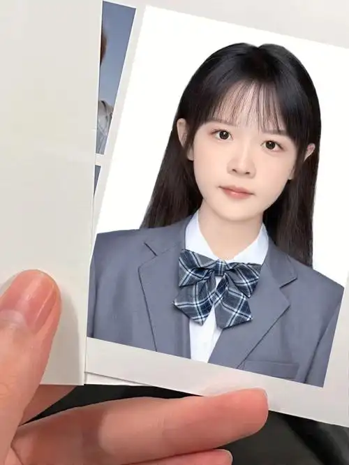 证件照一键换装自己动手不香吗