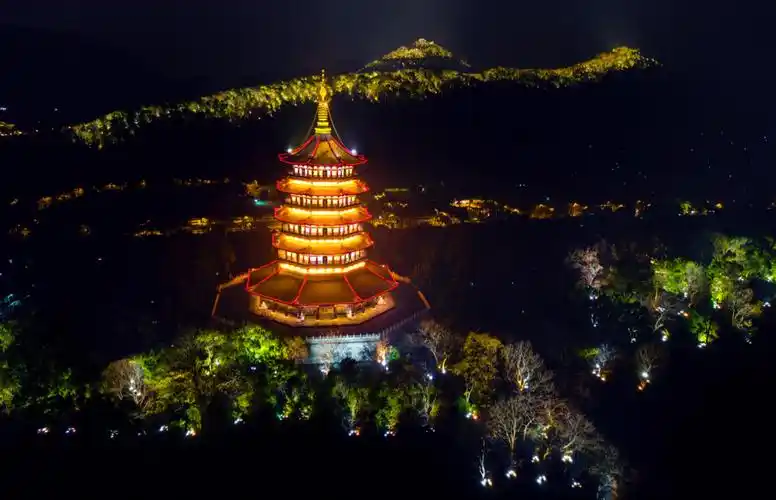雷峰塔 leifeng pagoda