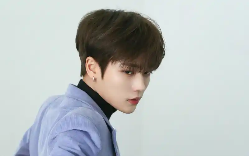 林彦俊帅气图片桌面壁纸