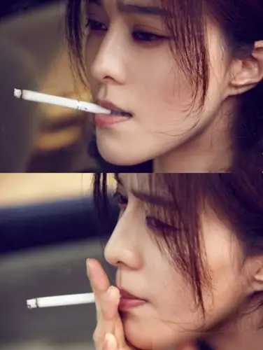 女星最帅抽烟姿势本以为包租婆就够霸气了当看到图四瞬间沦陷