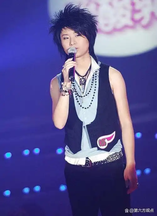 知名歌手,超级女声冠军尚雯婕,与抑郁症抗争15年