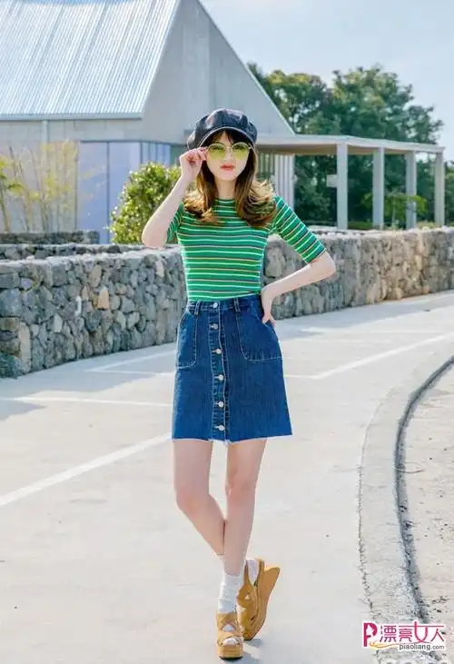 【尚】坡跟凉鞋搭配什么衣服好看?坡跟凉鞋图片