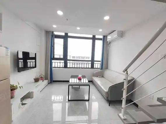 合肥瑶海龙岗龙湖瑶海天街龙湖瑶海天街总统套间出租,上下层公寓,拎包