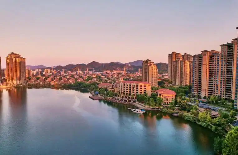 杭州闲湖城琥珀湾售楼处杭州琥珀湾首页网站丨琥珀湾欢迎您丨琥珀湾