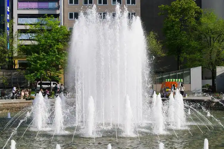 日本札幌大通公园的喷泉图片 - 第3张