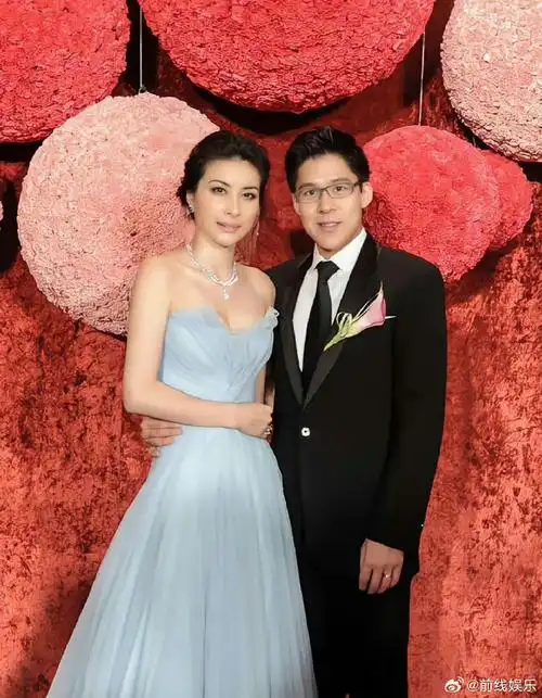 郭晶晶回答太飒了 又自信又优秀 夫妻真的好恩爱啊!