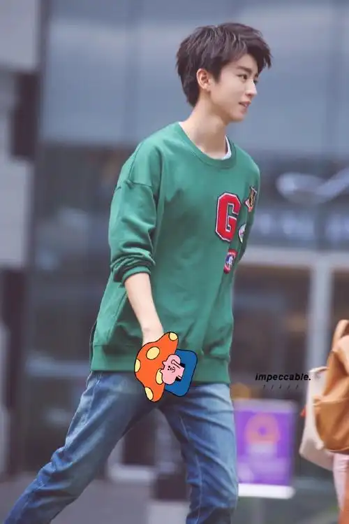 王俊凯机场路透