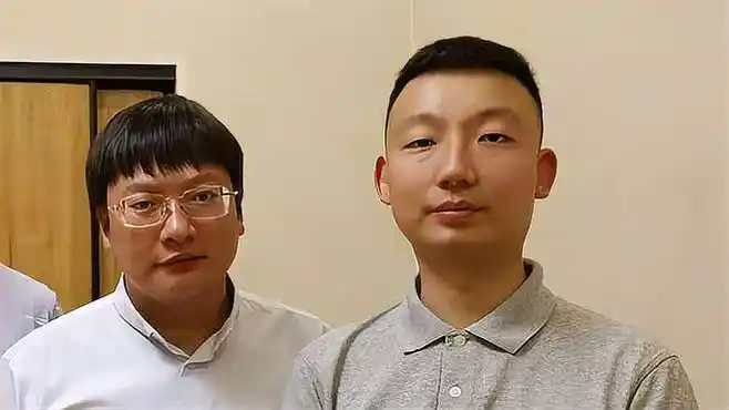 错换案新进展:郭威与其舅舅视频曝光,可能见过生母!