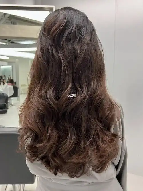 真实烫发效果长发大波浪