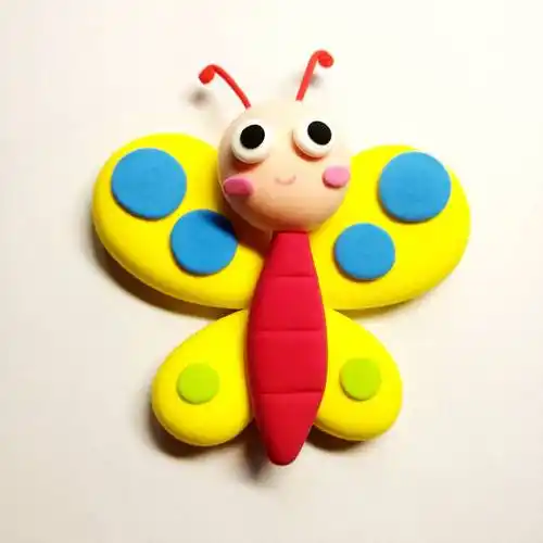 幼儿园小班简单立体手工作品教程是怎样的?立体大树如何制作?