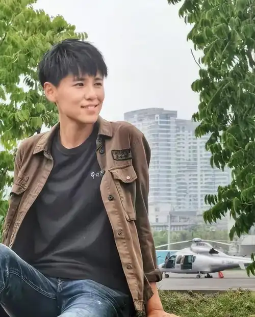 中国最帅女机长宋寅,海上安全飞行3150小时,人民的海上守护神_救援