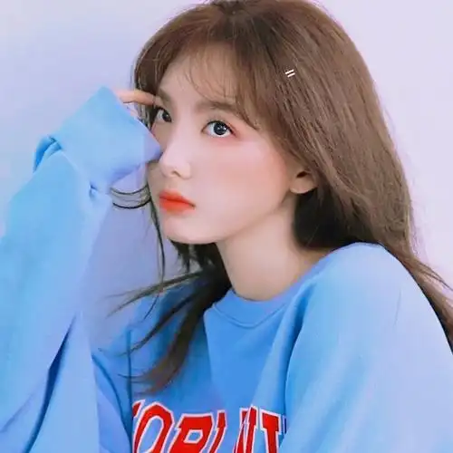 分享一下林娜琏头像自拍