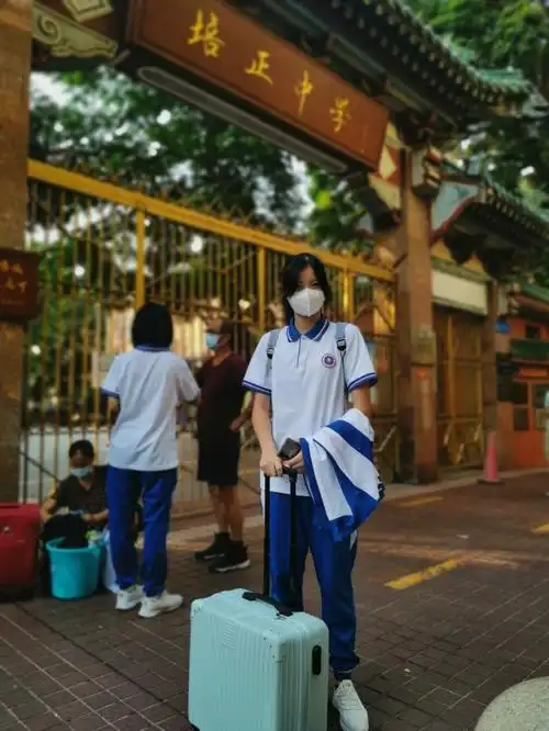 广州培正中学军训日常