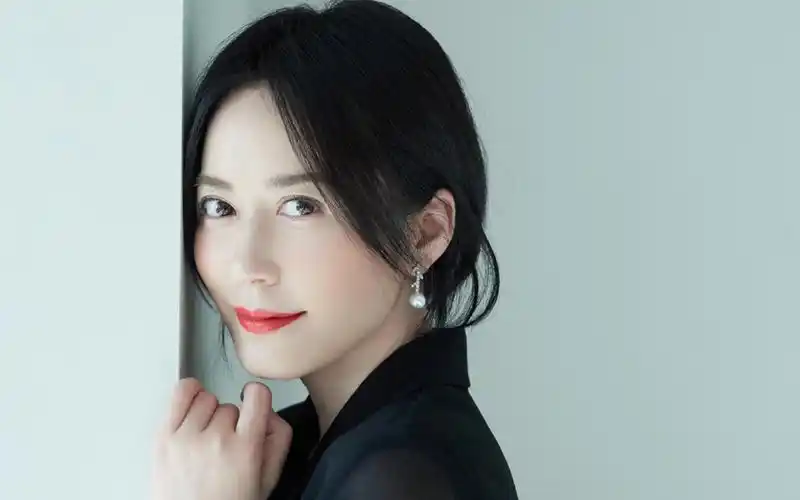 优雅美女俞飞鸿图片壁纸-美女壁纸-高清美女图片-第7图-娟娟壁纸