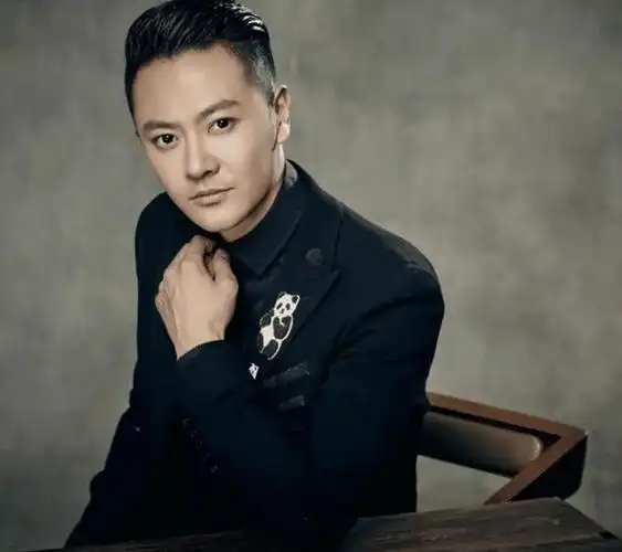 当初她"毁掉"印小天,因此走红嫁给导演,如今她生活怎样?