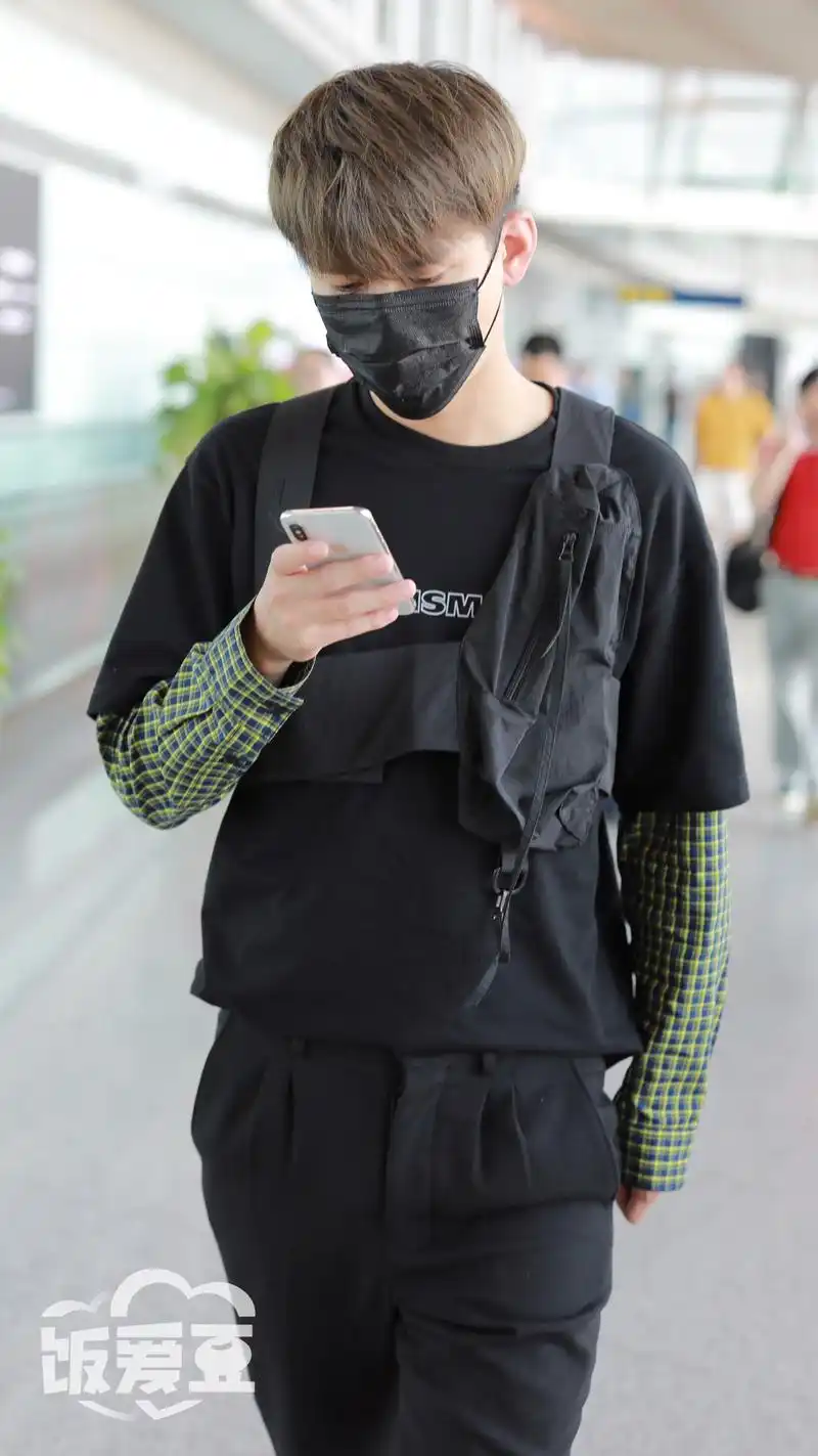 190726 熊梓淇北京到达.