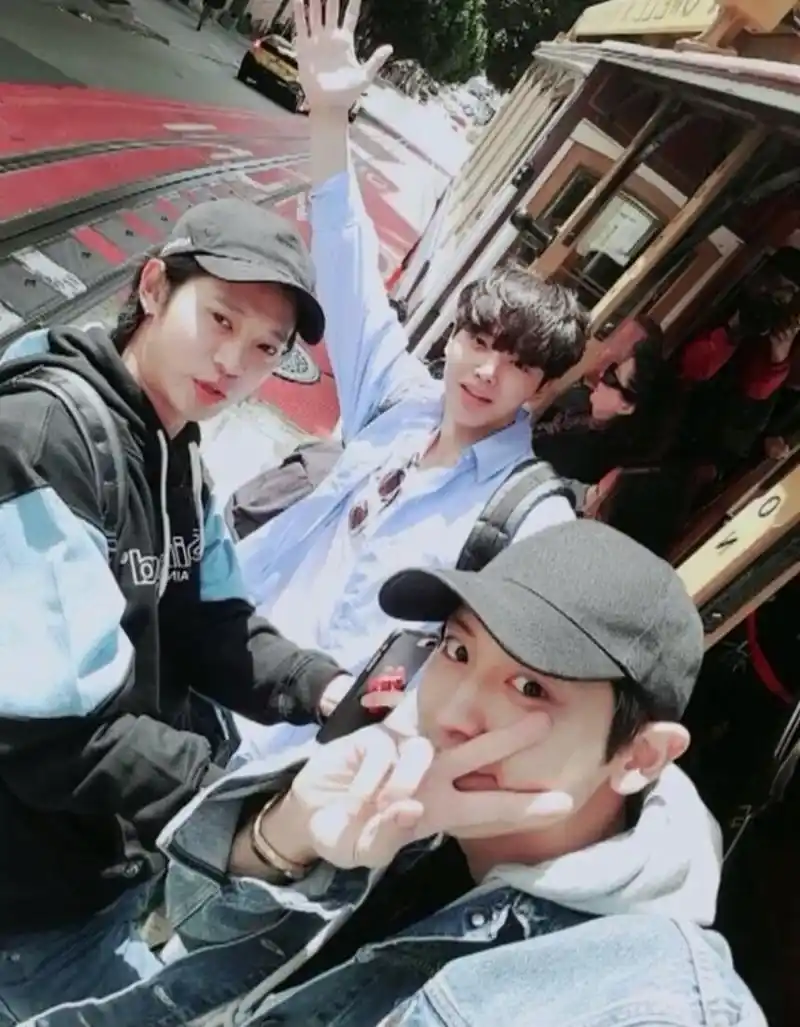 灿烈用行动告诉你