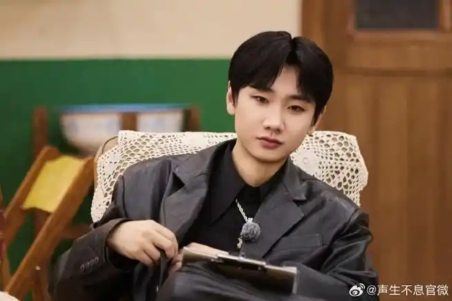 【#声生不息家年华#精彩剧照大放送】@汪苏泷白玉映沙 步月登云「心中