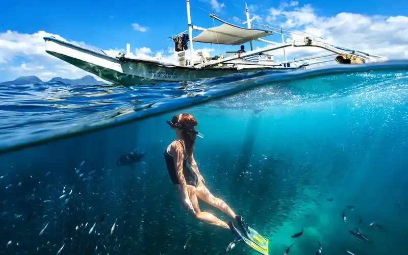 桌布 潜水女孩,水下,船,海 1920x1200 hd 高清桌布, 图片, 照片