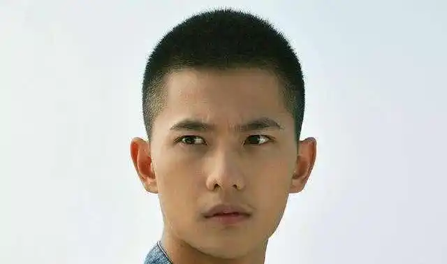 为什么中国的军人都必须剪成寸头退伍老兵说出了真相