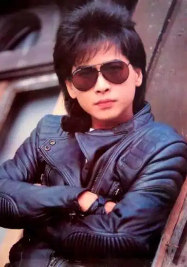 属鼠的今年多大了属鼠的齐秦原来都快60了属牛的今年多大