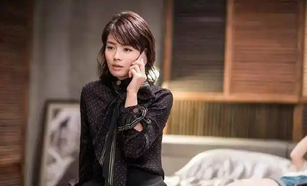 《欢乐颂》刘涛的八套衣服,图二最丑,图五迷倒小包总_白色_黑色_剧中