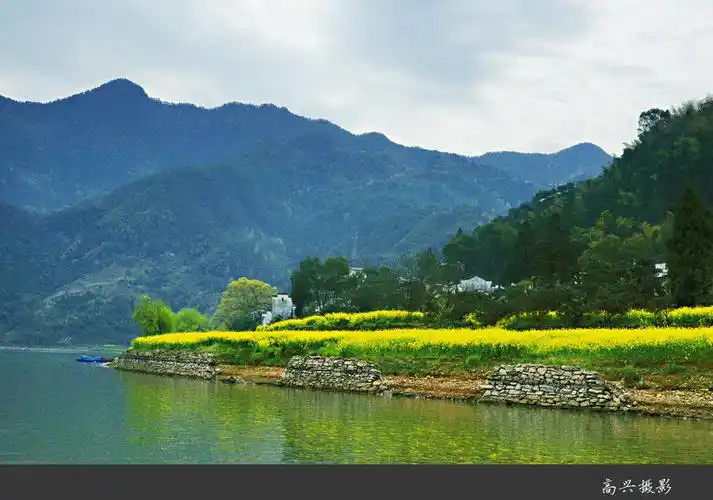 原创〕春天的新安江山水画廊