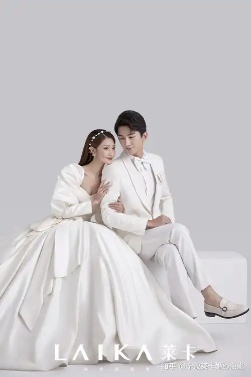 为什么简约是婚纱照的必拍风格? - 知乎