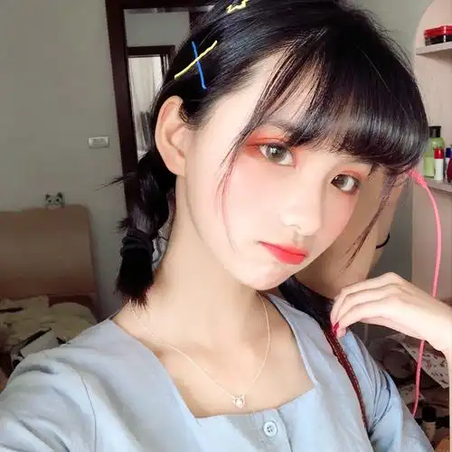 自拍 狗狗 猫猫 森系 背影杀手 侧面 黑白 情头 女生头像 小清新 闺蜜