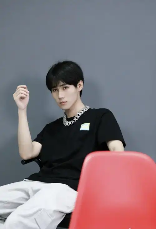 钓系张哥时代少年团张真源