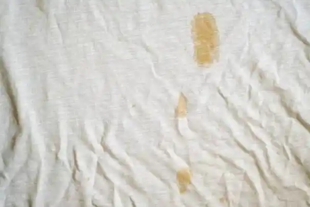 别以为只是脏,内裤上出现这种分泌物,很有可能是癌症前兆!