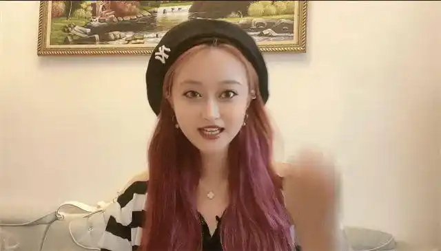 孙侨潞去世后,母亲晒她生前视频,以泪洗面:眼泪流干就不流泪了