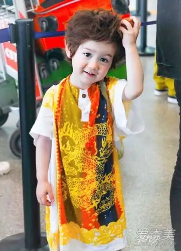 《放开我北鼻》回归 萌娃jackson周嘉诚太帅了