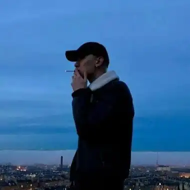 男生沉默忧伤图片头像高清好看的男生深沉伤感头像图片精选