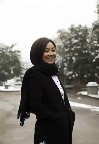 前夫求爱记鲍小蕾扮演者闫妮个人资料及海量生活照