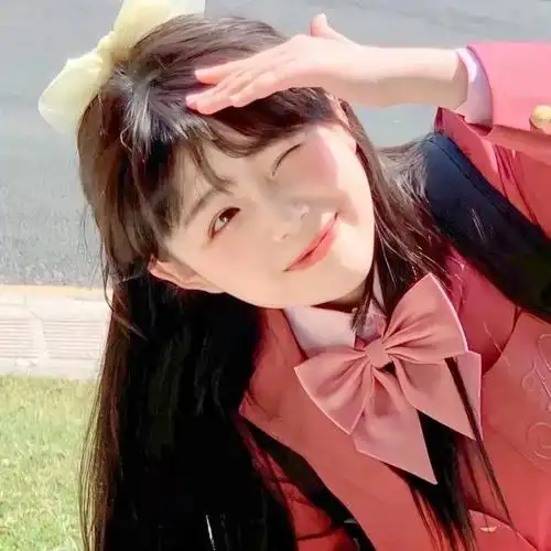 粉色系又甜又仙招桃花的女生头像