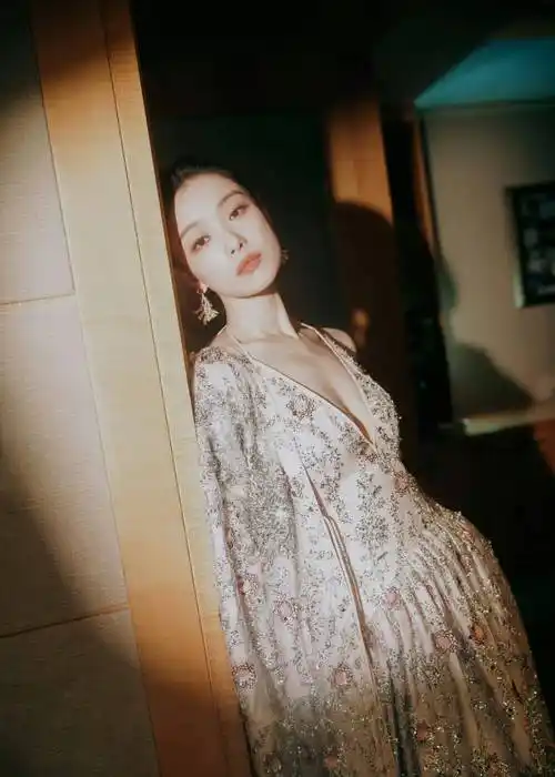 瓜 肖战 刘诗诗 迪丽热巴 杨颖 杨洋 任嘉伦 檀健次 张艺兴 倪妮_粉色