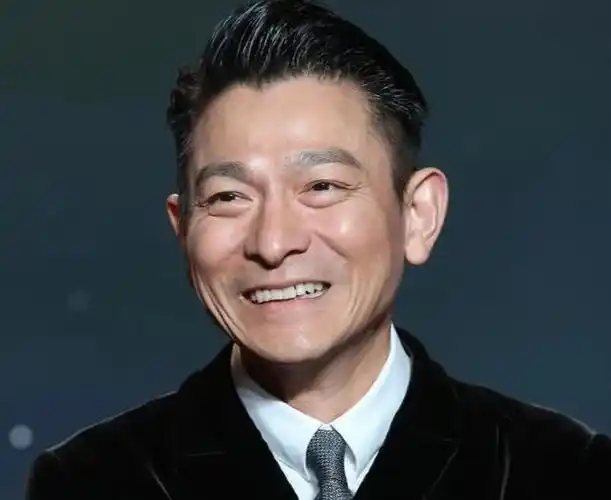 回顾刘德华朱丽倩喻可欣三人感情的结局终于两不相欠各自安好