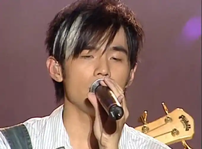 周杰伦:2004.无与伦比演唱会(2)