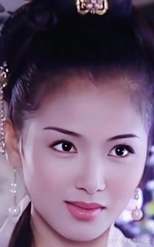 时光整形莫雅晴解读45岁的刘涛饰演少女被骂半老徐娘