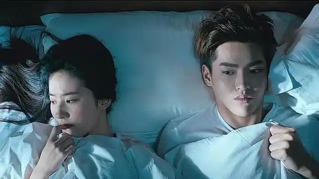 吴亦凡和刘亦菲的第一次啪,是不是看到了你自己的影子_网易视频