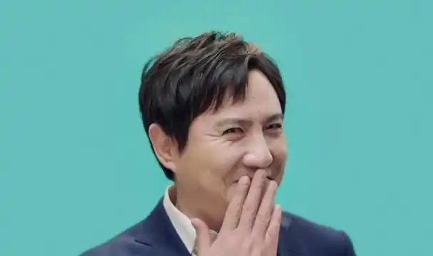 沈腾儿子开心过六一,表情喜感外貌气质随爸爸,超大豪宅意外曝光