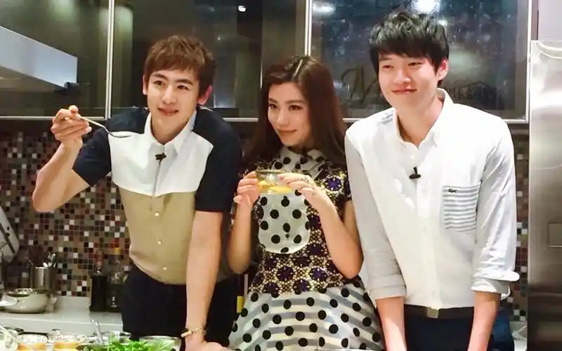 【魏大勋】20140628期《音乐风云榜之偶像的舌尖》(尼坤&大勋)