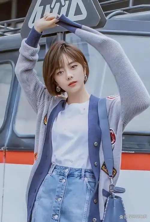 谭松韵而下面这几位女星到底谁才是"真正的短发女神",真的是一目了然.