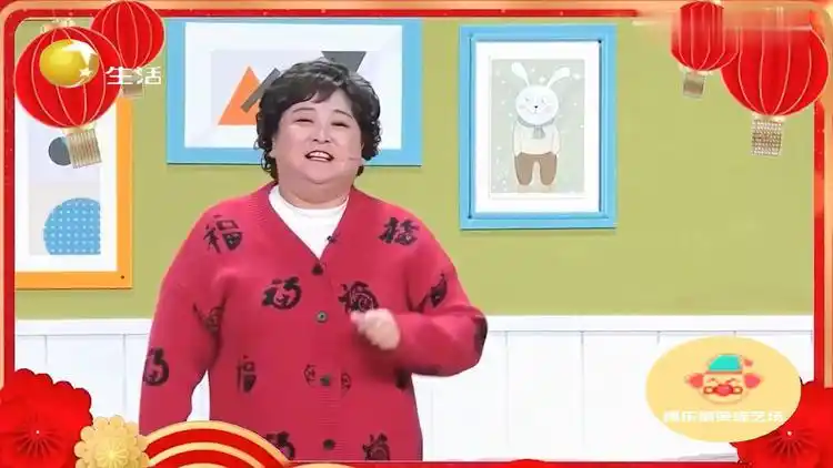 喜剧小品《一波三折》,张小斐跟男友闹分手,贾玲脑洞大开闹笑话