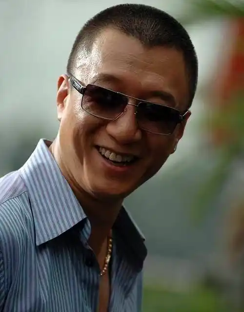 原创三年无戏可拍曾经风光无两的颜王孙红雷如今在干什么