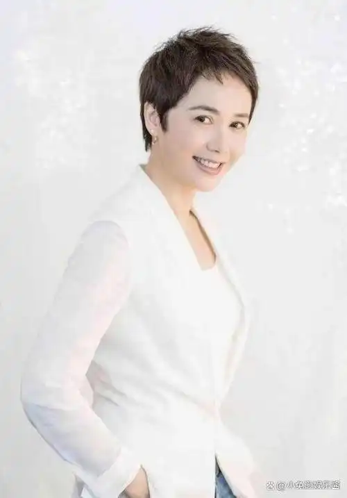 蒋雯丽长发模样观众的认可度会不会高一些呢