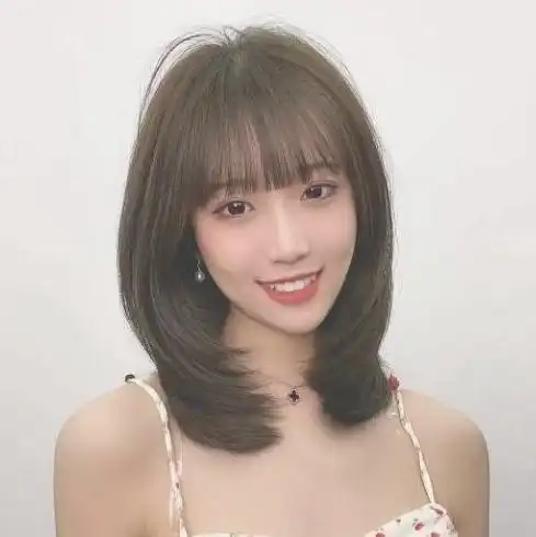 齐肩发剪什么刘海好看,这样搭配简直绝了_飘逸直发_女生发型大全